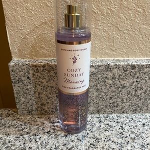 Bath & Body Works Cozy Sunday Morning Fragrance Mist
